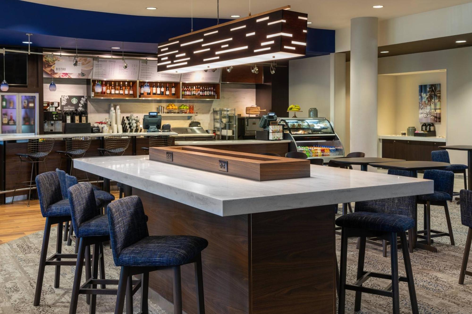 Courtyard By Marriott Fort Lauderdale Airport & Cruise Port Dania Beach Buitenkant foto