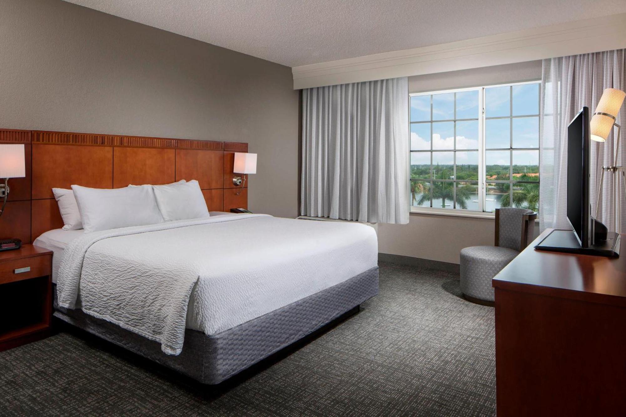 Courtyard By Marriott Fort Lauderdale Airport & Cruise Port Dania Beach Buitenkant foto