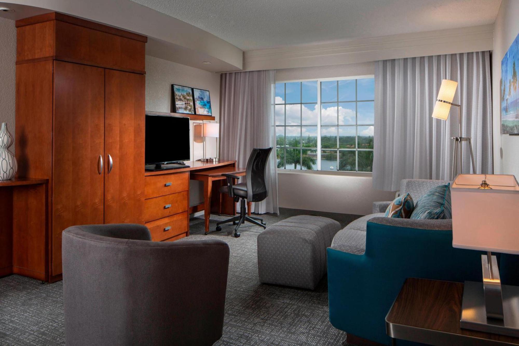 Courtyard By Marriott Fort Lauderdale Airport & Cruise Port Dania Beach Buitenkant foto