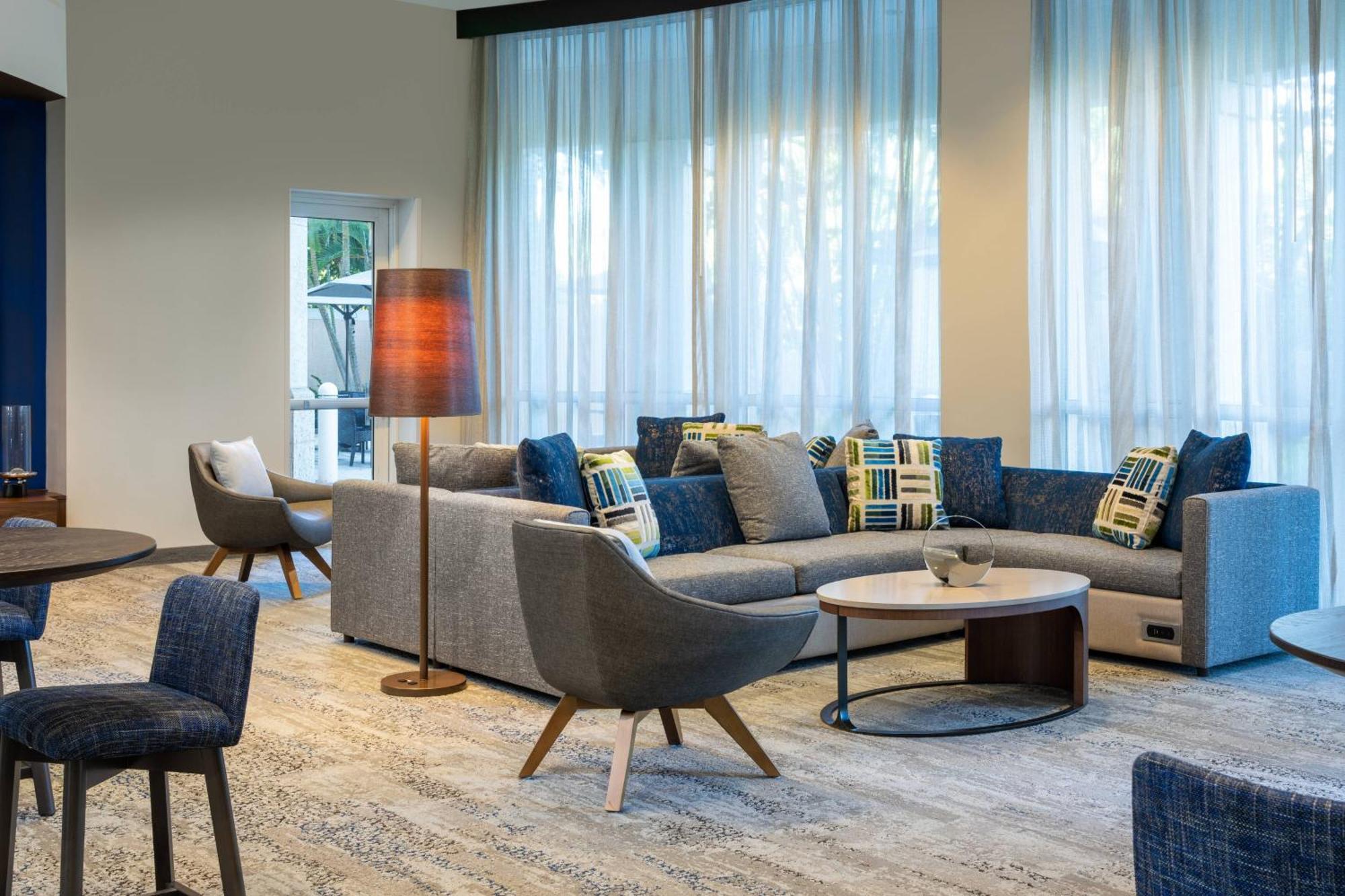 Courtyard By Marriott Fort Lauderdale Airport & Cruise Port Dania Beach Buitenkant foto
